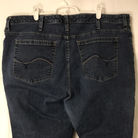 Lee Women’s Plus Size Jeans 22W/Med EUC - Picture 6 of 14